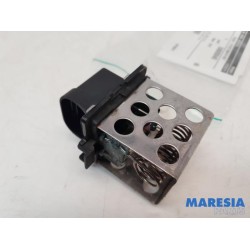 Renault - Megane - Cooling fan resistor