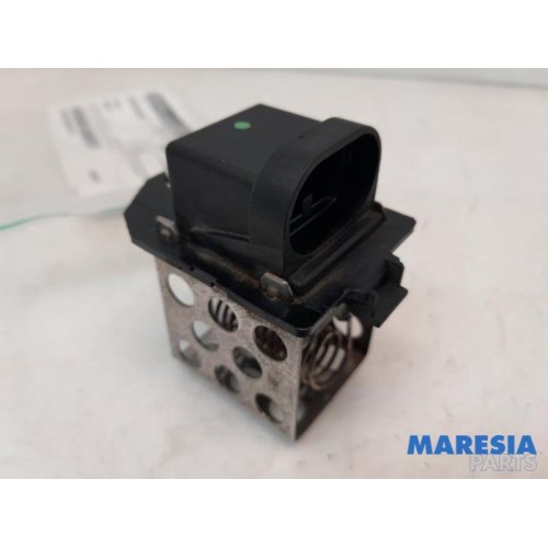 Renault - Megane - Cooling fan resistor