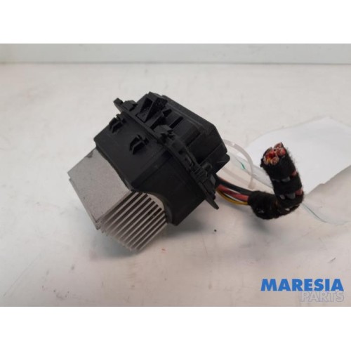 Renault - Megane - Heater resistor