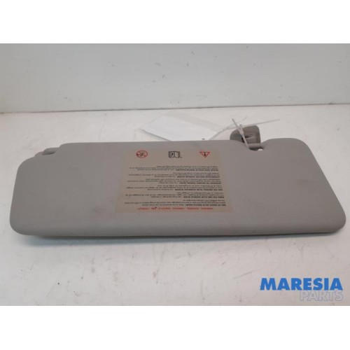 Renault - Megane - Sun visor