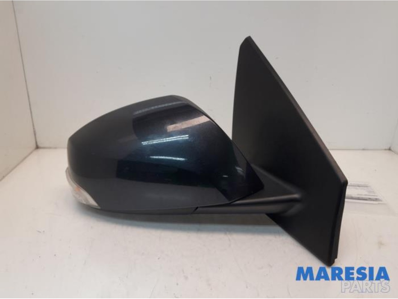Renault - Megane - Wing mirror, right