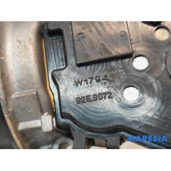 Renault - Megane - Front wiper motor