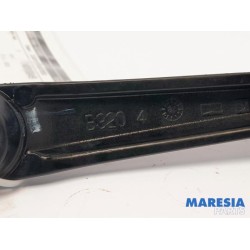 Lancia - Y(Psilon) - Front wiper arm