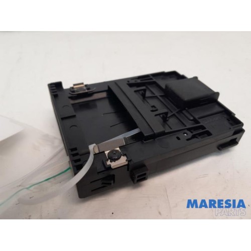 Renault - Megane - Card reader (lock)