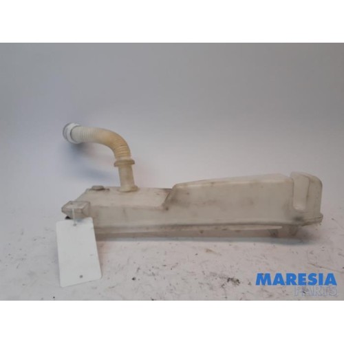 Peugeot - Expert - Front windscreen washer reservoir