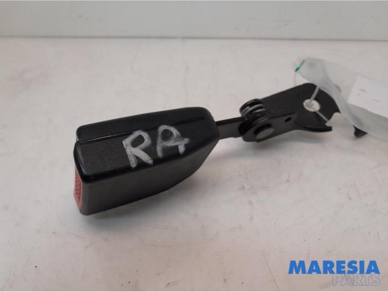 Renault - Megane - Rear seatbelt buckle, right
