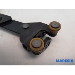 Peugeot - Expert - Sliding door roller, right