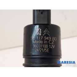 Peugeot - Expert - Scheibensprüherpumpe vorne
