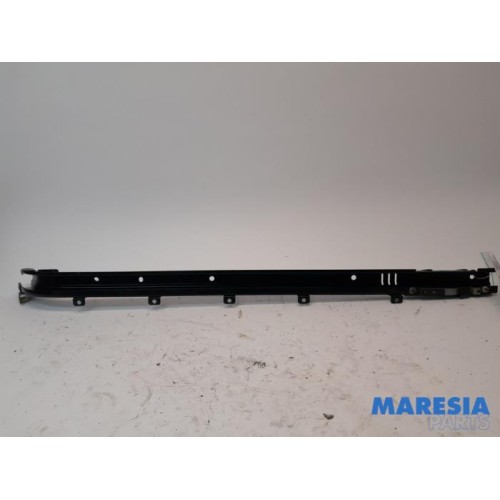 Peugeot - Expert - Rail porte coulissante droite