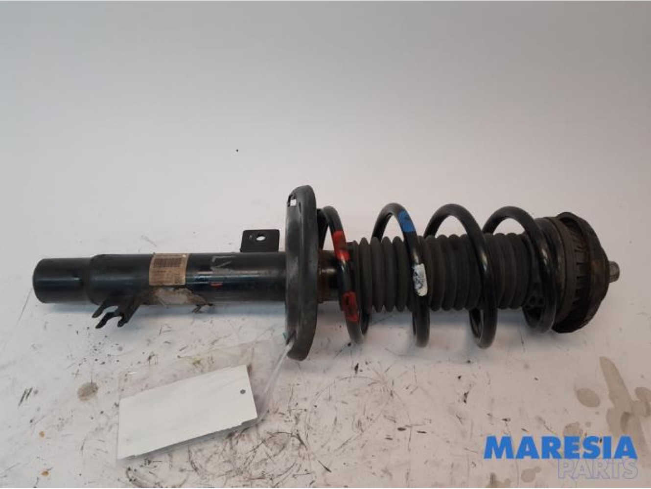 Citroen - DS3 - Front shock absorber rod, left