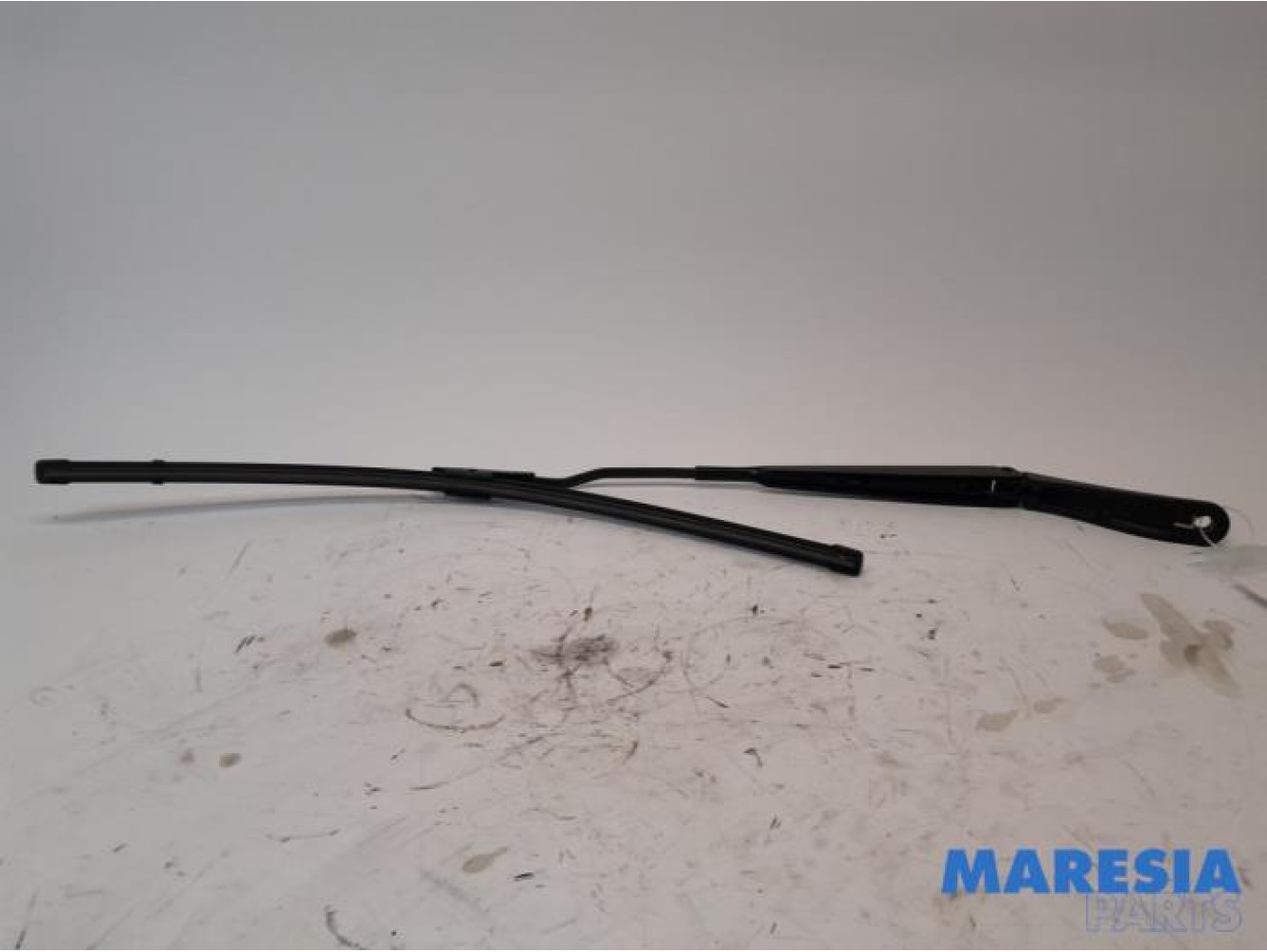 Citroen - DS3 - Front wiper arm