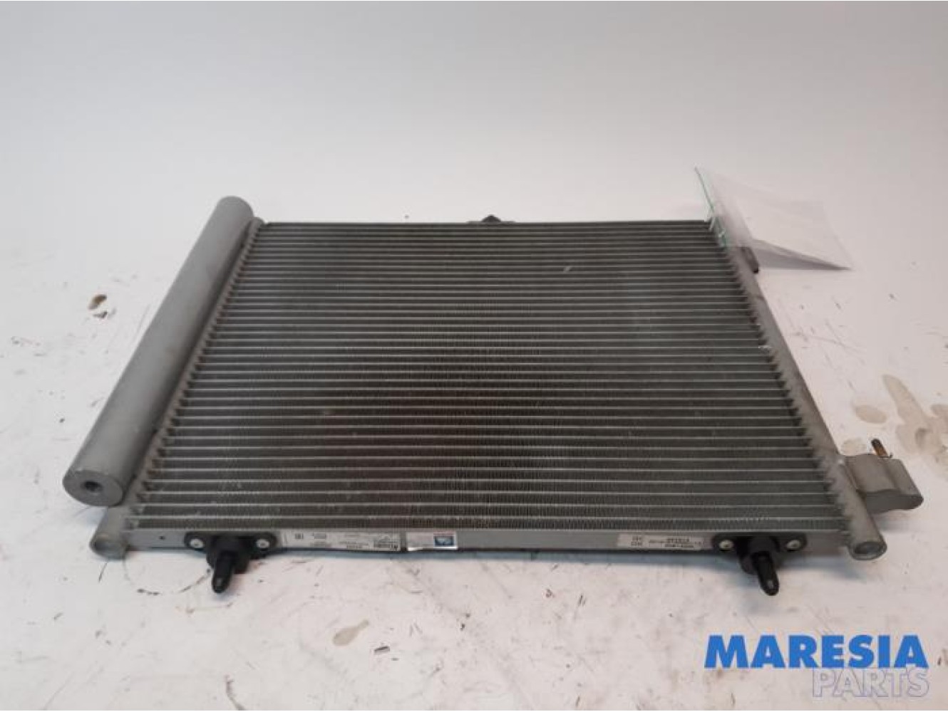 Citroen - DS3 - Air conditioning condenser
