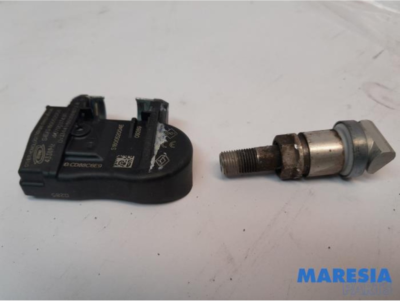 Renault - Scenic - Tyre pressure sensor