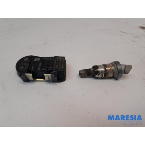 Renault - Scenic - Tyre pressure sensor