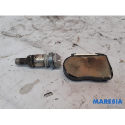 Renault - Scenic - Tyre pressure sensor