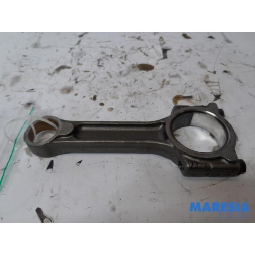 Renault - Kangoo - Connecting rod