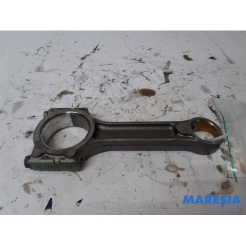 Renault - Kangoo - Connecting rod