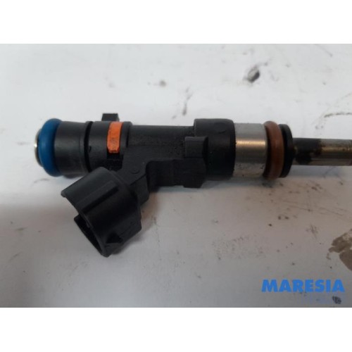 Renault - Captur - Injector (petrol injection)