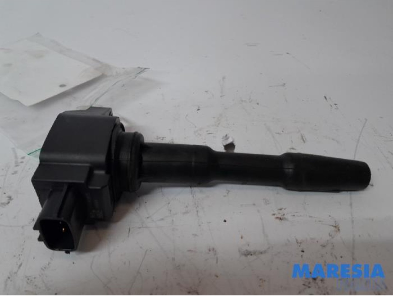 Renault - Captur - Pen ignition coil