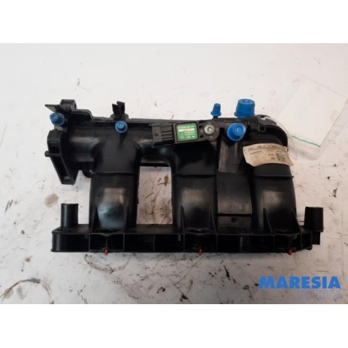 Renault - Captur - Intake manifold