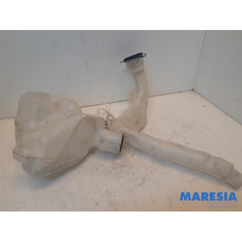 Peugeot - 208 - Front windscreen washer reservoir