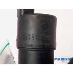 Peugeot - 208 - Scheibensprüherpumpe vorne