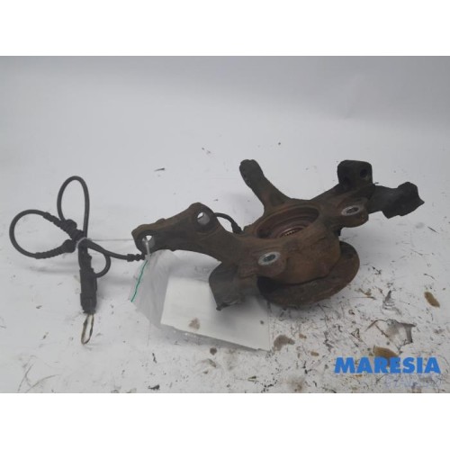 Fiat - Punto - Knuckle, front right