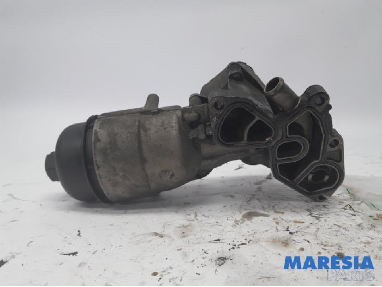 Peugeot - 308 - Oil filter holder
