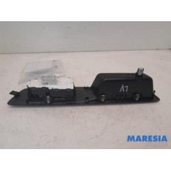Peugeot - Expert - Multi-functional window switch