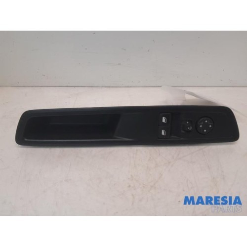 Peugeot - Expert - Multi-functional window switch
