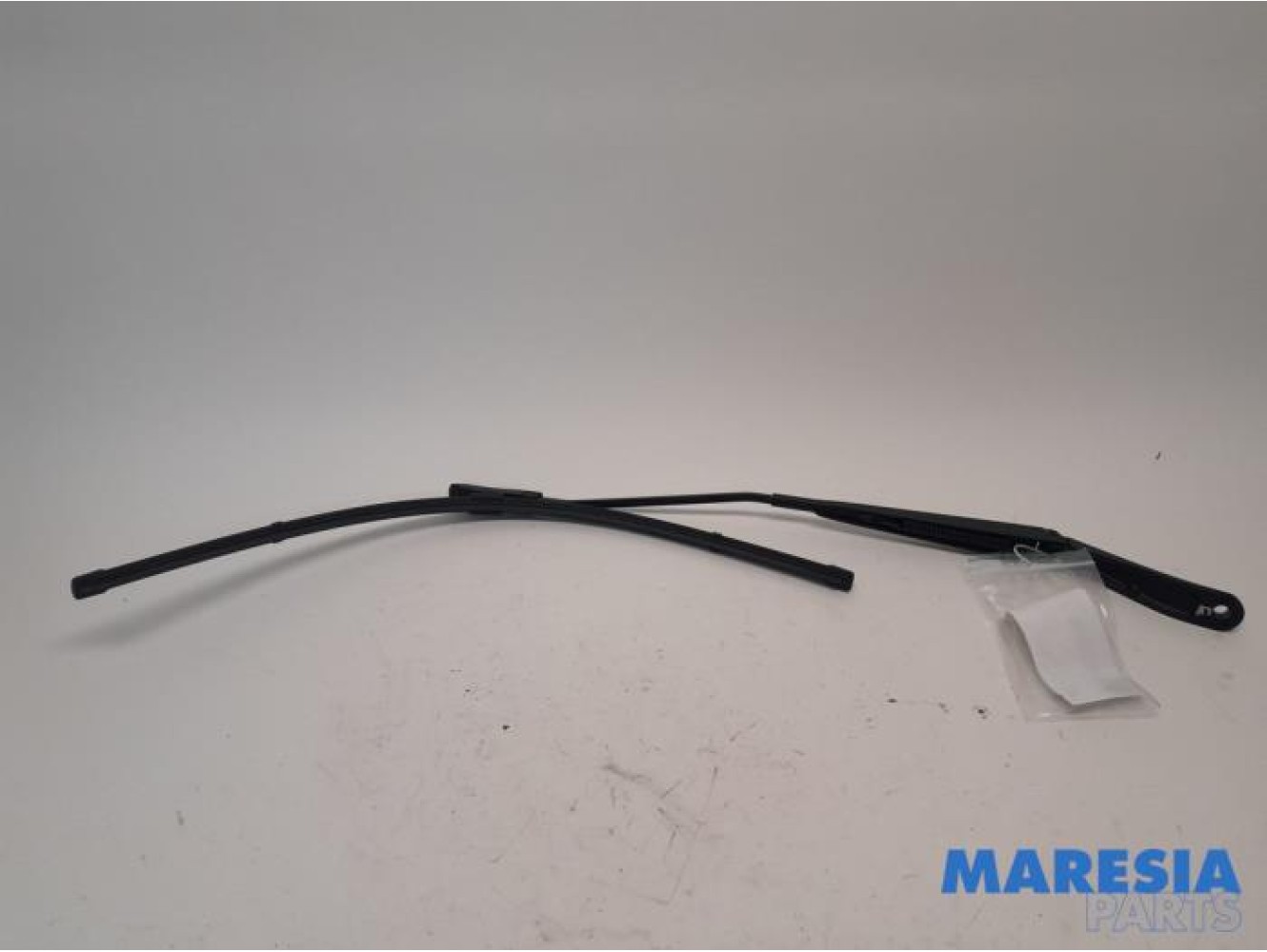 Peugeot - Expert - Front wiper arm