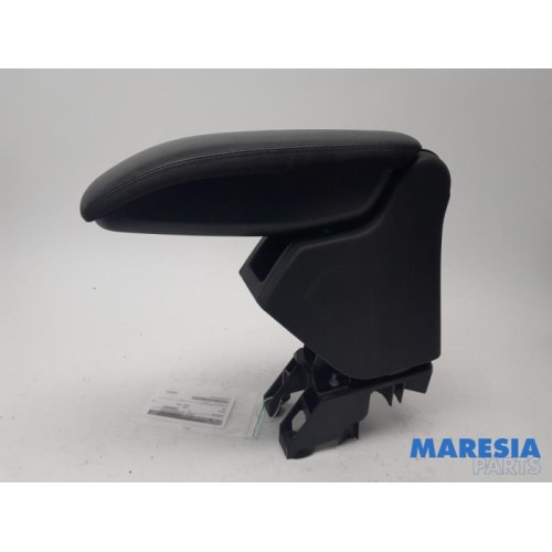 Citroen - DS3 - Armrest