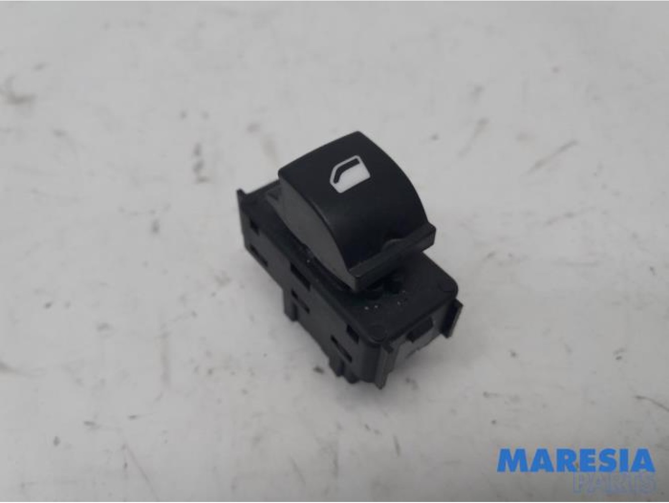 Citroen - DS3 - Electric window switch