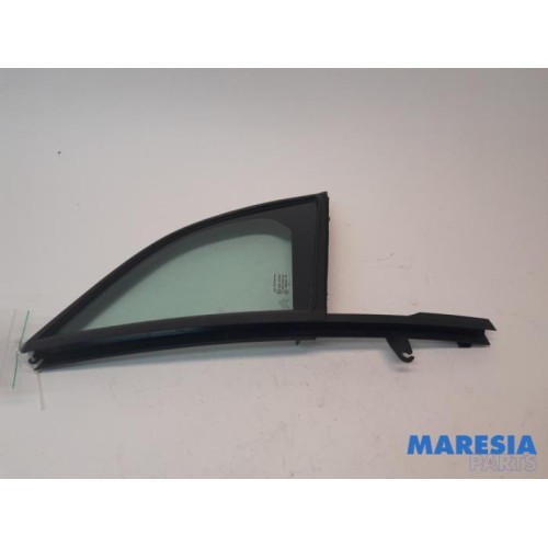 Citroen - DS3 - Quarter light, front right