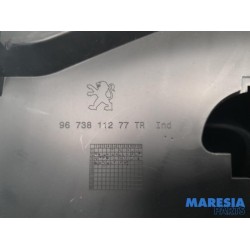 Peugeot - 208 - Boîte à gants