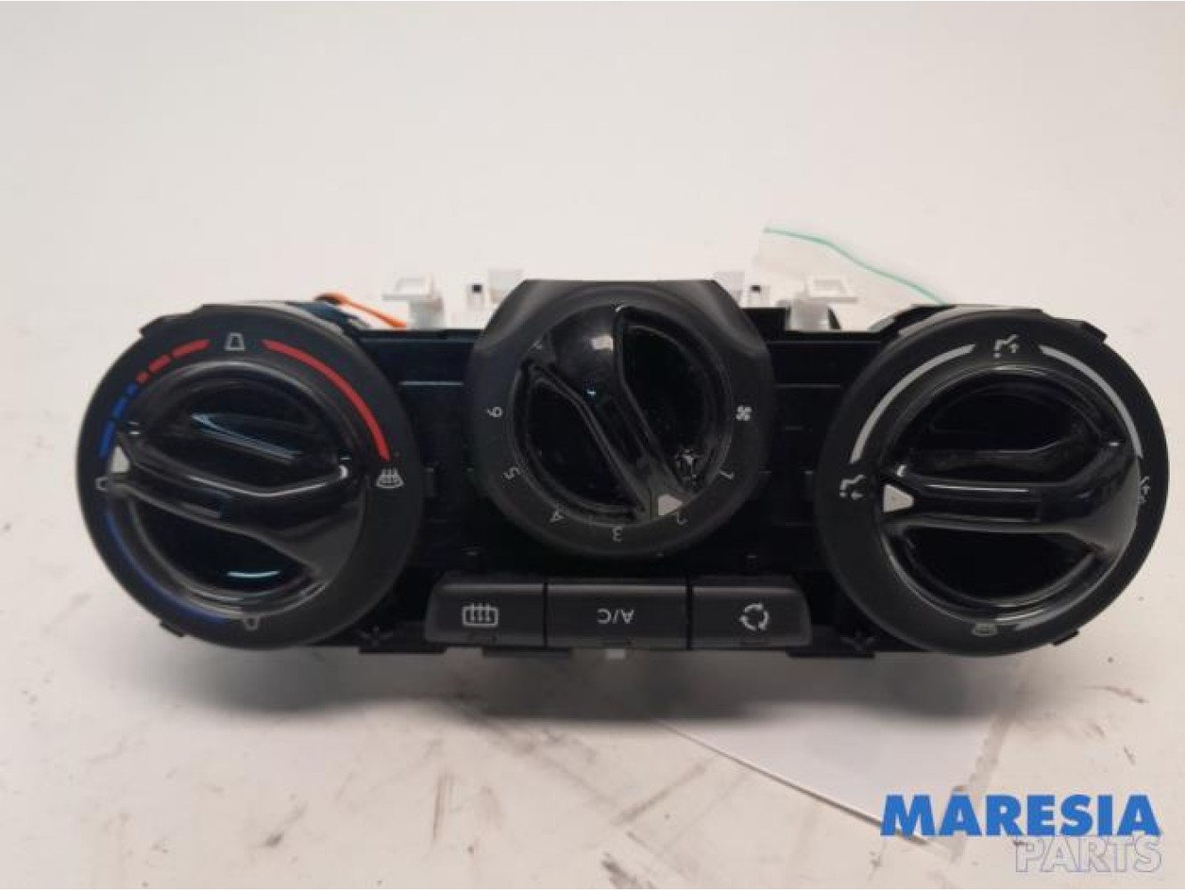 Peugeot - 208 - Heater control panel