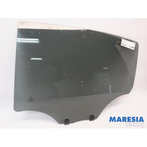 Peugeot - 208 - Rear door window 4-door, left