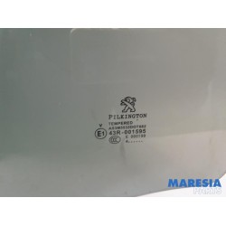 Peugeot - 208 - Portierruit 4Deurs rechts-achter