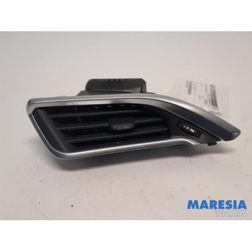 Peugeot - 208 - Dashboard vent