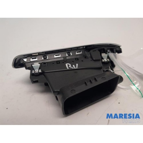 Peugeot - 208 - Dashboard vent
