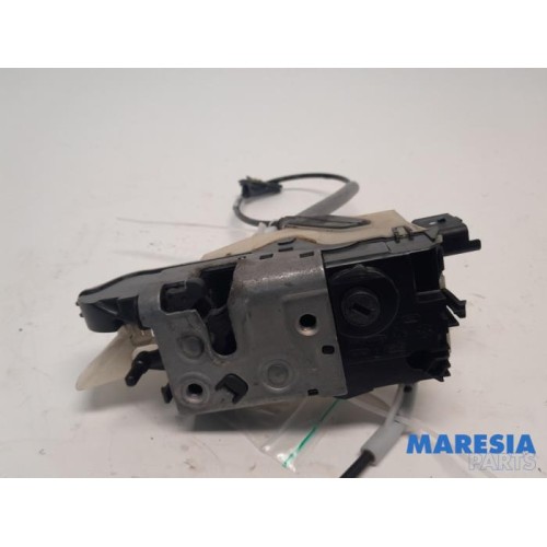 Peugeot - 208 - Door lock mechanism 4-door, front left