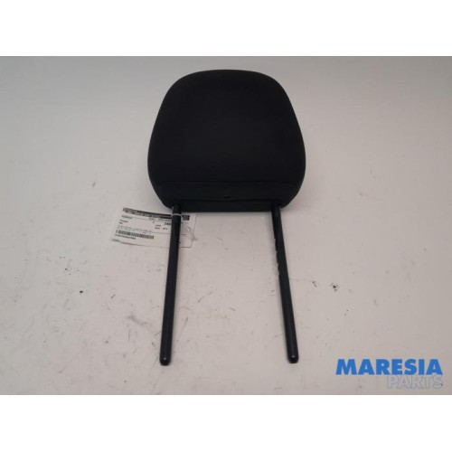 Peugeot - 208 - Headrest