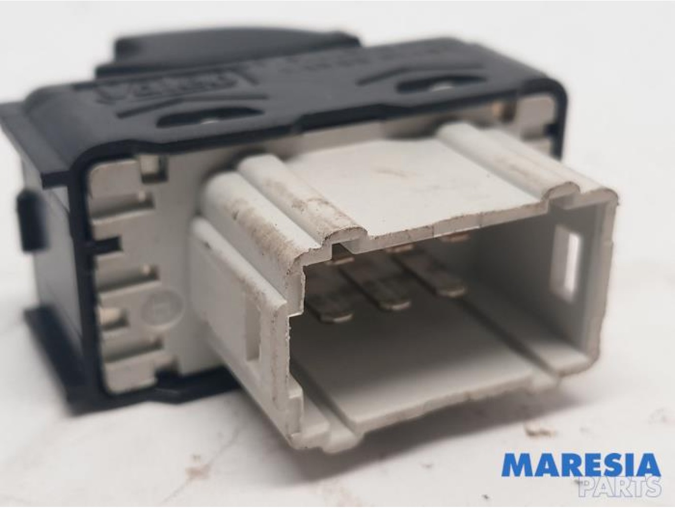 Peugeot - 208 - Electric window switch