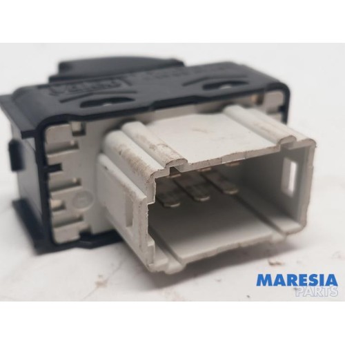 Peugeot - 208 - Electric window switch