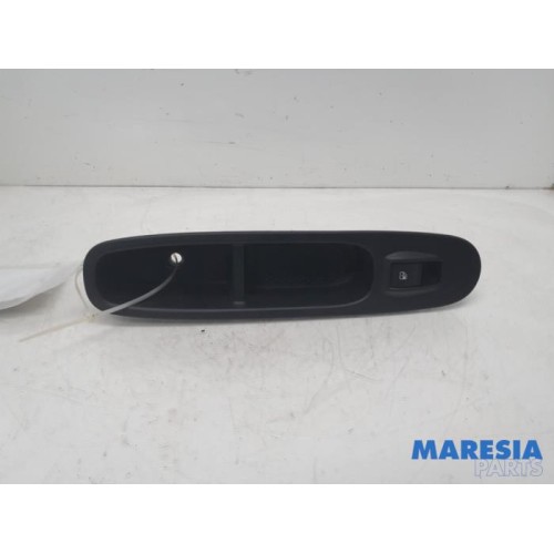 Fiat - Punto - Electric window switch