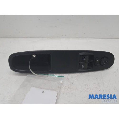 Fiat - Punto - Multi-functional window switch