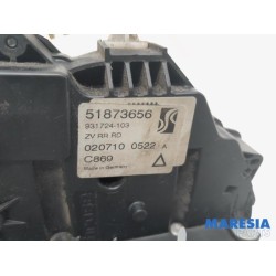 Fiat - Punto - Rear door mechanism 4-door, right