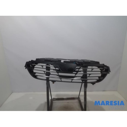 Renault - Trafic - Grille