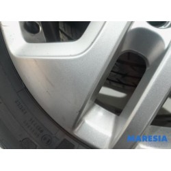Renault - Trafic - Sportvelgenset + banden
