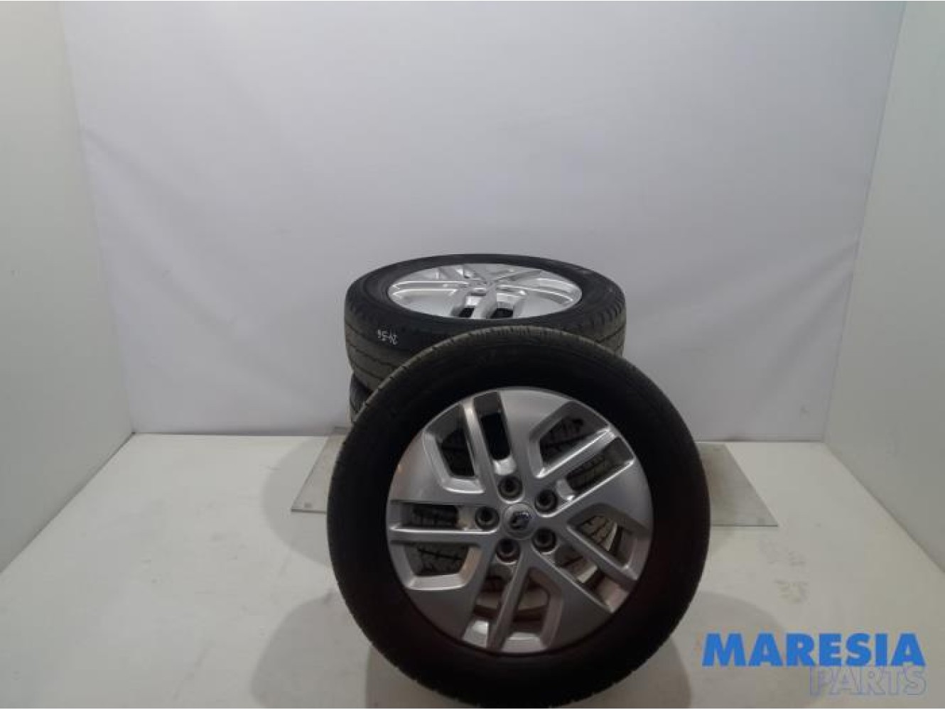 Renault - Trafic - Sportvelgenset + banden